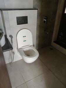 Common Bathroom Image of 980 Sq.ft 2 BHK Apartment / Flat for sale in Mahindra Alcove Wing D And E, Powai Mumbai for Rs. 25000000