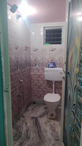 Bathroom Image of 350 Sq.ft 1 RK Apartment / Flat for rent in Dakshin Rajyadharpur Hooghly for Rs. 6000