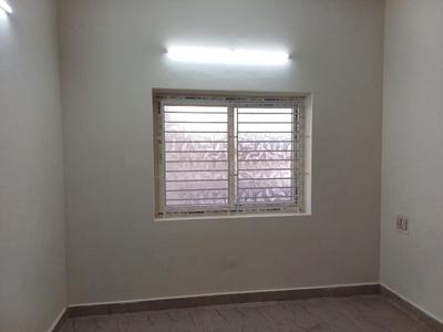 Bedroom Image of 1370 Sq.ft 3 BHK Apartment / Flat for rent in Ramapuram Chennai for Rs. 40000