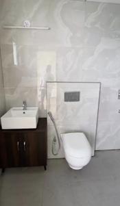 Bathroom Image of 2370 Sq.ft 3.5 BHK Apartment / Flat for sale in Anirudh Vansihka Greens by Anirudh Land Promoters Pvt Ltd, Canal Road Dehradun for Rs. 22500000