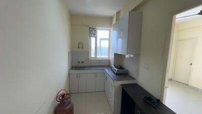 Kitchen Image of 900 Sq.ft 3 BHK Apartment / Flat for sale in Pyramid Altia, Sector 70 Gurgaon for Rs. 9000000