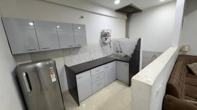 Kitchen Image of 950 Sq.ft 2 BHK Builder Floor for rent in Mahalakshmi Nagar Indore for Rs. 28500