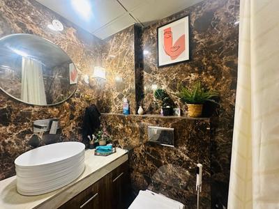 Bathroom Image of 1435 Sq.ft 3 BHK Apartment / Flat for sale in Ajnara Daffodil, Sector 137 Noida for Rs. 20000000