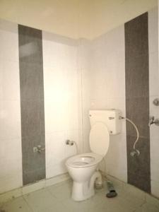 Common Bathroom Image of 623 Sq.ft 2 BHK Builder Floor for sale in Ganesh Nagar New Delhi for Rs. 4500000