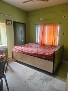 Bedroom Image of 900 Sq.ft 2 BHK Apartment / Flat for rent in Dum Dum Cantonment Kolkata for Rs. 15000