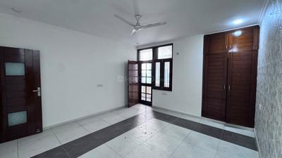 Bedroom Image of 2115 Sq.ft 3 BHK Builder Floor for sale in Sector 49 Faridabad for Rs. 15000000