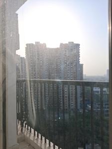 Bedroom One Image of 2474 Sq.ft 4 BHK Apartment / Flat for sale in Amrapali Platinum, Sector 119 Noida for Rs. 21500000