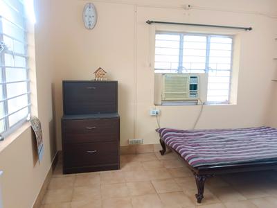 Bedroom Image of 800 Sq.ft 1 BHK Apartment / Flat for rent in Mukundapur Kolkata for Rs. 18000