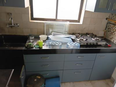 Kitchen Image of 850 Sq.ft 2 BHK Apartment / Flat for rent in Andheri West Mumbai for Rs. 100000