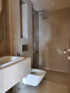 Common Bathroom Image of 2200 Sq.ft 4 BHK Apartment / Flat for sale in Lodha Sterling, Thane West Thane for Rs. 40000000