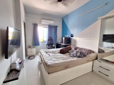 Bedroom Image of 980 Sq.ft 3 BHK Apartment / Flat for sale in Keshtopur Kolkata for Rs. 4750000