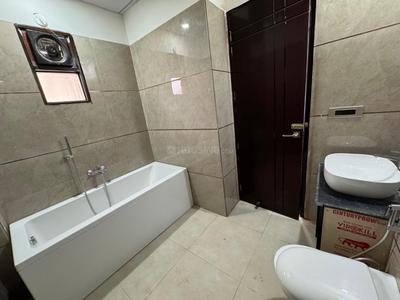 Bathroom Image of 1757 Sq.ft 3 BHK Independent House for rent in Shourya Shouryapuram, Lal Kuan Ghaziabad for Rs. 28000