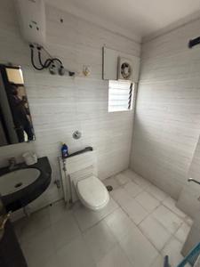 Bathroom Image of 1600 Sq.ft 3 BHK Apartment / Flat for rent in Jaiprakash Nagar Nagpur for Rs. 32000
