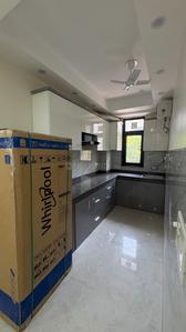 Kitchen Image of 800 Sq.ft 1 BHK Builder Floor for rent in Sector 46 Gurgaon for Rs. 40000