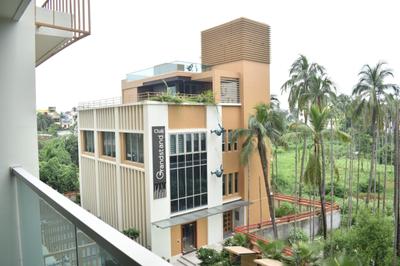 Balcony Image of 1606 Sq.ft 3 BHK Apartment / Flat for sale in Chinar Park Kolkata for Rs. 18500000