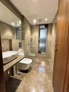 Image of 1500 Sq.ft 3 BHK Builder Floor for rent in Bandra West, Mumbai for Rs. 250000