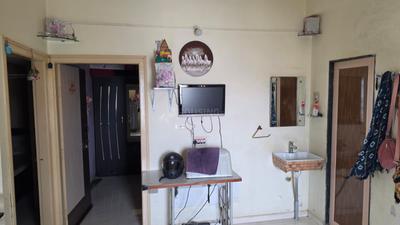 Hall Image of 465 Sq.ft 2 BHK Apartment / Flat for sale in Bhakti Nagar Rajkot for Rs. 2000000