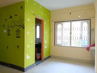 Living Room Image of 730 Sq.ft 2 BHK Apartment / Flat for rent in Naktala Kolkata for Rs. 18000