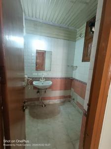 Bathroom Image of 1800 Sq.ft 3 BHK Apartment / Flat for rent in Kanishka Tower, Ashoka Enclave Faridabad for Rs. 33000