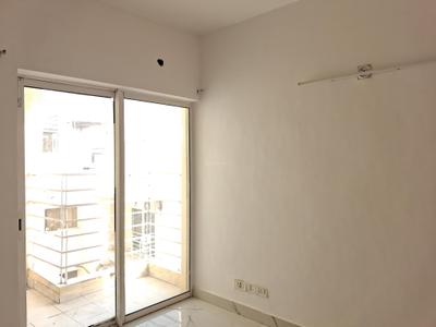 Bedroom Image of 925 Sq.ft 2 BHK Apartment / Flat for sale in Paras Tierea, Sector 137 Noida for Rs. 8000000