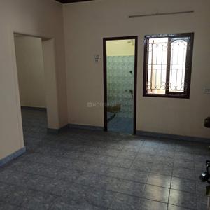 Bedroom Image of 1000 Sq.ft 2 BHK Apartment / Flat for rent in Mannady Chennai for Rs. 23000