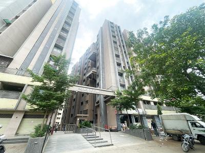Image of 1215 Sq.ft 2 BHK Apartment / Flat for sale in Sankalp Eternity, Shahibaug, Ahmedabad for Rs. 6200000