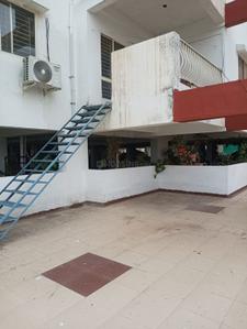 Image of 2700 Sq.ft 4 BHK Penthouse for rent in Agrawal Sagar Landmark, Ayodhya Bypass, Bhopal for Rs. 30000