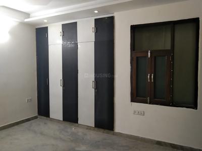 Bedroom Image of 1300 Sq.ft 4 BHK Builder Floor for rent in Sector 5 Rohini New Delhi for Rs. 45000