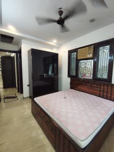 Bedroom Image of 1650 Sq.ft 3 BHK Apartment / Flat for sale in Vasundhara Ghaziabad for Rs. 16250000
