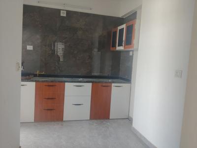 Kitchen Image of 782 Sq.ft 3 BHK Apartment / Flat for rent in Sahitya Altezza, Naroda Ahmedabad for Rs. 17000