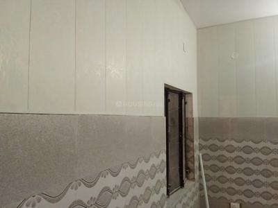 Bathroom Image of 900 Sq.ft 2 BHK Builder Floor for rent in Vasundhara Ghaziabad for Rs. 14000