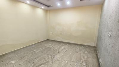Bedroom Image of 850 Sq.ft 3 BHK Apartment / Flat for sale in Shahdara New Delhi for Rs. 6000000