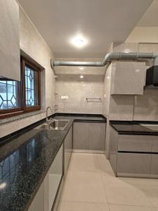 Kitchen Image of 1800 Sq.ft 3 BHK Apartment / Flat for rent in Cooke Town Bengaluru for Rs. 115000