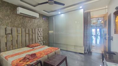 6 BHK Independent Builder Floor
