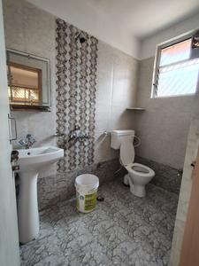 Bathroom Image of 1410 Sq.ft 3 BHK Apartment / Flat for sale in Bariatu Ranchi for Rs. 7600000