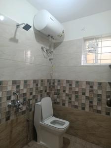 Common Bathroom Image of 1200 Sq.ft 2 BHK Apartment / Flat for rent in Thanisandra Bengaluru for Rs. 28000