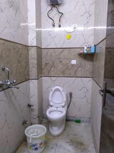 Bathroom Image of 525 Sq.ft 1 BHK Builder Floor for rent in Rajinder Nagar New Delhi for Rs. 20098