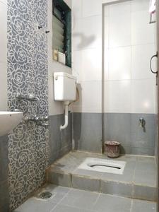 Common Bathroom Image of 550 Sq.ft 1 BHK Apartment / Flat for sale in Vihang Valley, Kasarvadavali Thane for Rs. 5000000