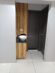 Bathroom Image of 1050 Sq.ft 3 BHK Apartment / Flat for rent in J CON Shubh Gruh, Tulsi Park Rajkot for Rs. 25000