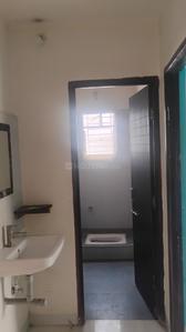 Bathroom Image of 1050 Sq.ft 2 BHK Apartment / Flat for rent in Besa Nagpur for Rs. 16000