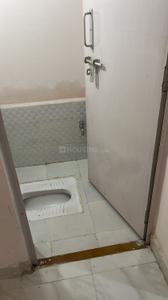 Bathroom Image of 800 Sq.ft 2 BHK Apartment / Flat for rent in UPHDA Saryu Enclave Phse 2, Sushant Golf City Lucknow for Rs. 25000