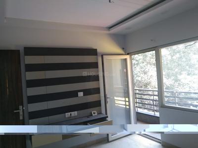 Bedroom Image of 1000 Sq.ft 3 BHK Builder Floor for rent in Sector 3 Rohini New Delhi for Rs. 40000