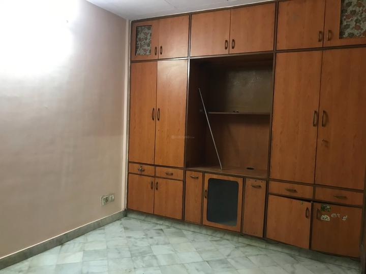 Block E, Krishna Nagar Bedroom 1