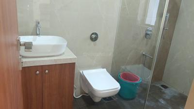 Image of 2650 Sq.ft 6 BHK Apartment / Flat for rent in Paresh Pujara And Abhiraj Pujara Shreeji Krupa, Vile Parle West, Mumbai for Rs. 500000