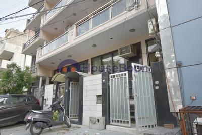 Image of 911 Sq.ft 1 BHK Independent House for rent in Sector 5, Gurgaon for Rs. 16000