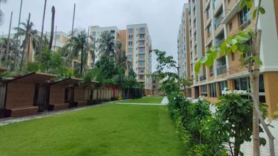 Image of 1606 Sq.ft 3 BHK Apartment / Flat for sale in Chinar Park, Kolkata for Rs. 18500000