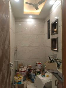 Common Bathroom Image of 1125 Sq.ft 3 BHK Builder Floor for sale in KG-III New Delhi for Rs. 22500000
