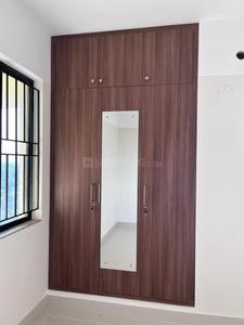 Bedroom Image of 975 Sq.ft 3 BHK Apartment / Flat for rent in Maradu Kochi for Rs. 26000