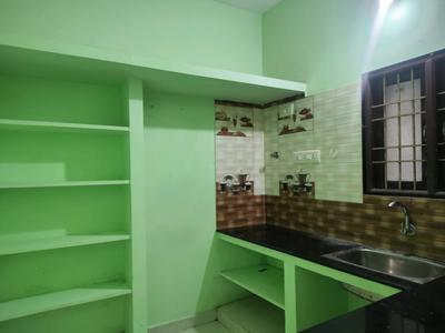 Kitchen Image of 500 Sq.ft 1 BHK Builder Floor for rent in Poonamallee Chennai for Rs. 8500