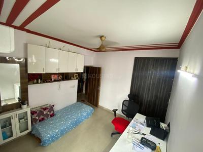 Bedroom Image of 1350 Sq.ft 3.5 BHK Apartment / Flat for sale in Amrapali Zodiac, Sector 120 Noida for Rs. 15800000